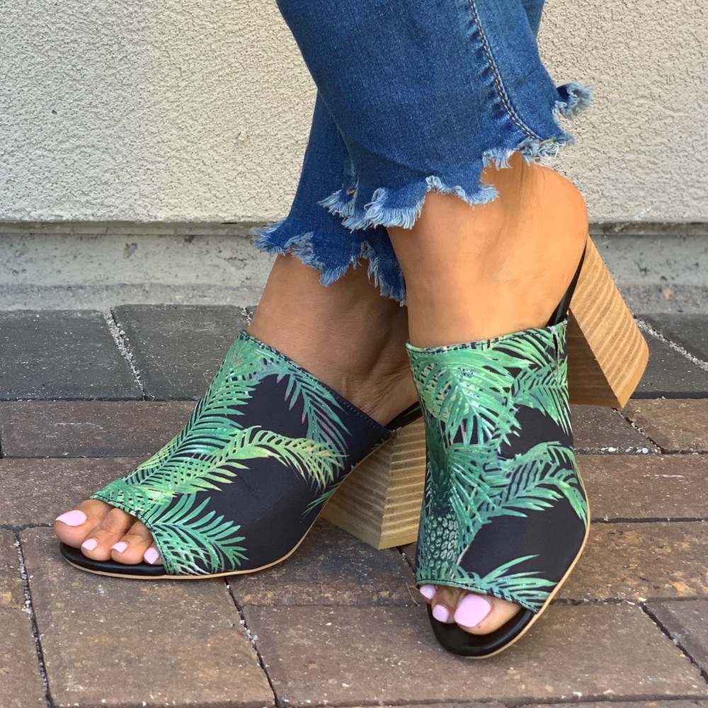 Paisley Print Open Toe Block Heel Mule - Picture 8 of 8